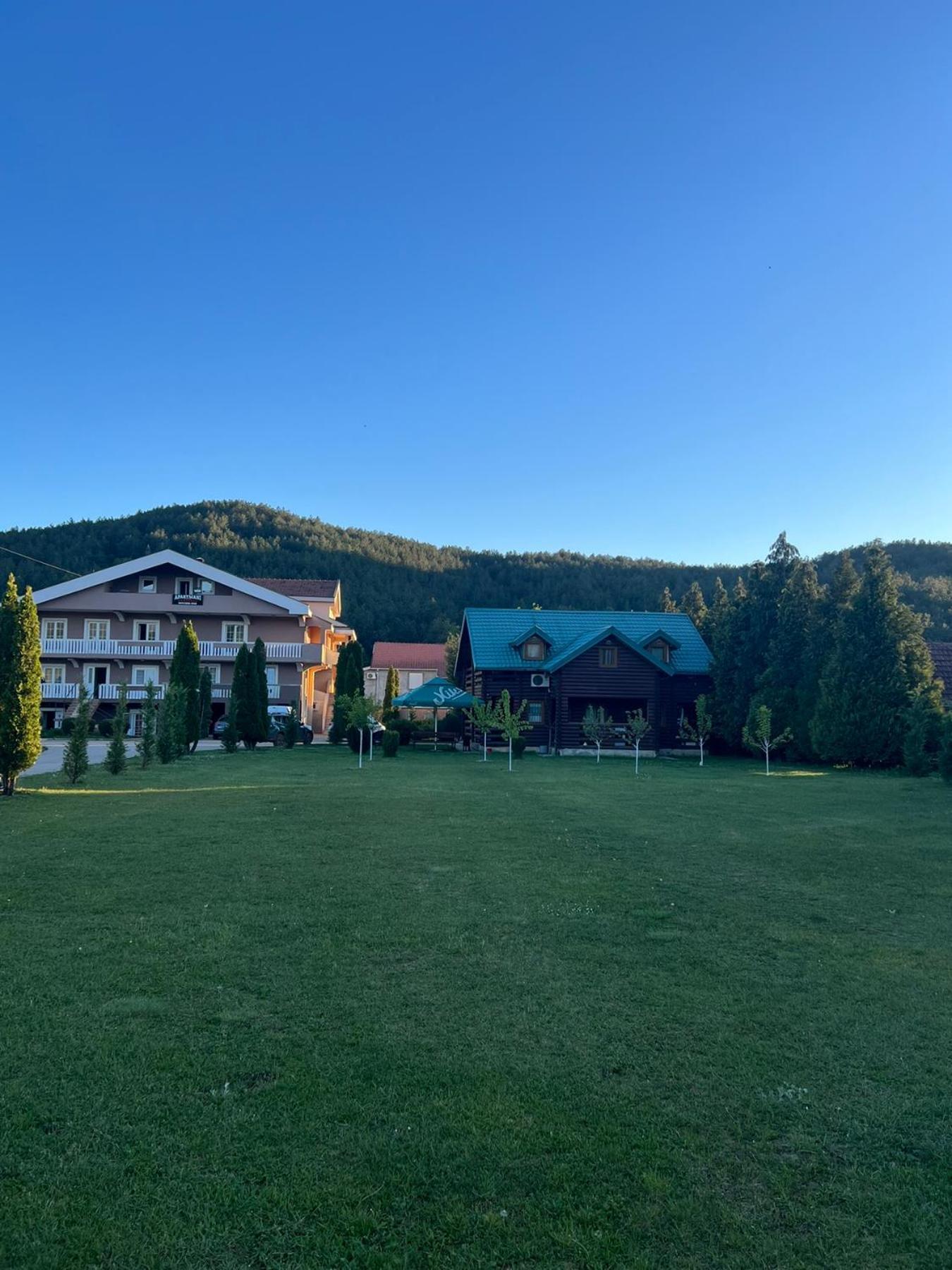 Apartments & Camp Stanisic Nikšić Buitenkant foto